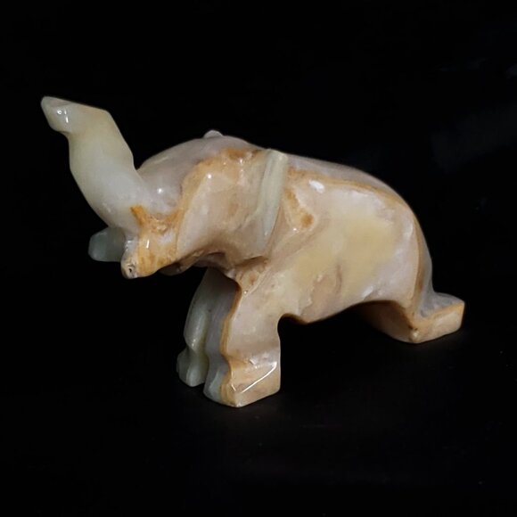 Small Boho Vintage Carved onyx elephant statue decor - Picture 8 of 9